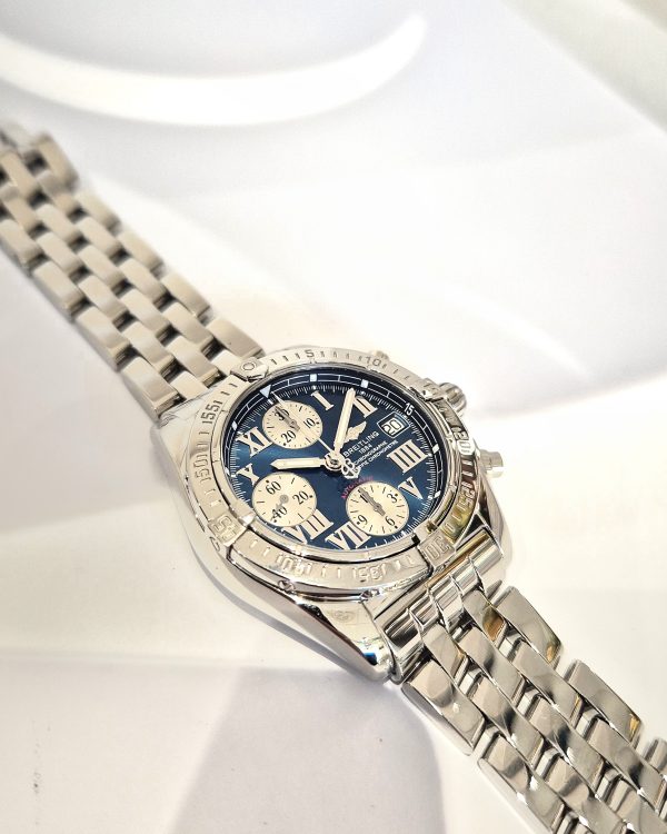 Breitling Chrono Cockpit A13358 – Blå urskive (Service + Boks)