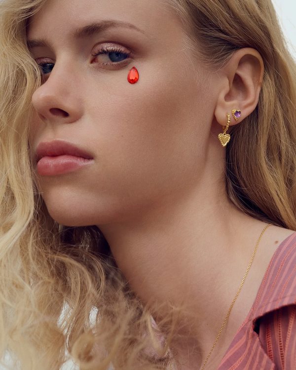 Alternative view of Rosalinde Øredobber