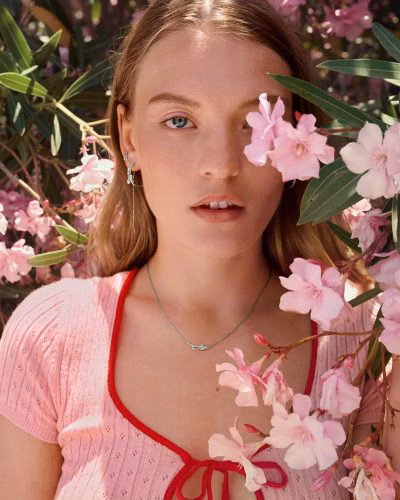 Alternative view of Rosanna halskjede