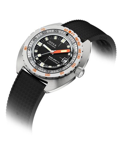 Alternative view of Doxa SUB 300 Ti5 Sharkhunter 43mm - 823.50.101.20