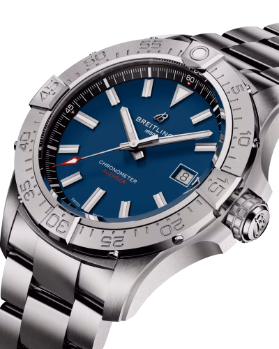 Alternative view of Breitling Avanger Automatic 42 - A17328101C1A1
