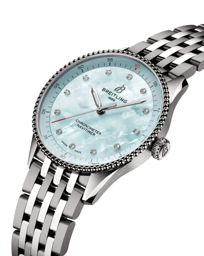 Alternative view of Breitling Navitimer 32 - A77320171C1A1