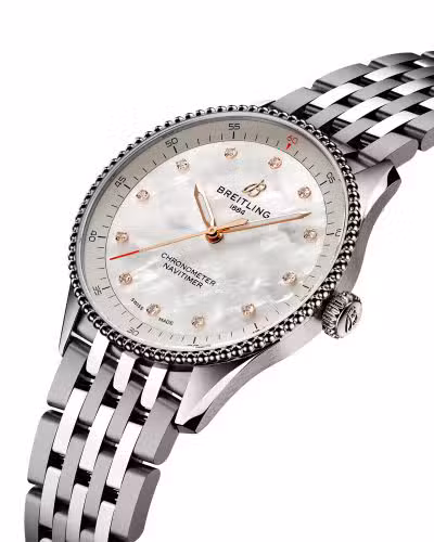 Alternative view of Breitling Navitimer 32 - A77320E61A2A1