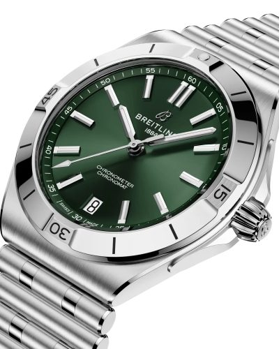Alternative view of Breitling Chronomat B31 Automatic 40 - AB3114101L1A1