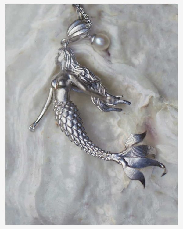 Mermaids Beyond Pearl Friend - Amanda