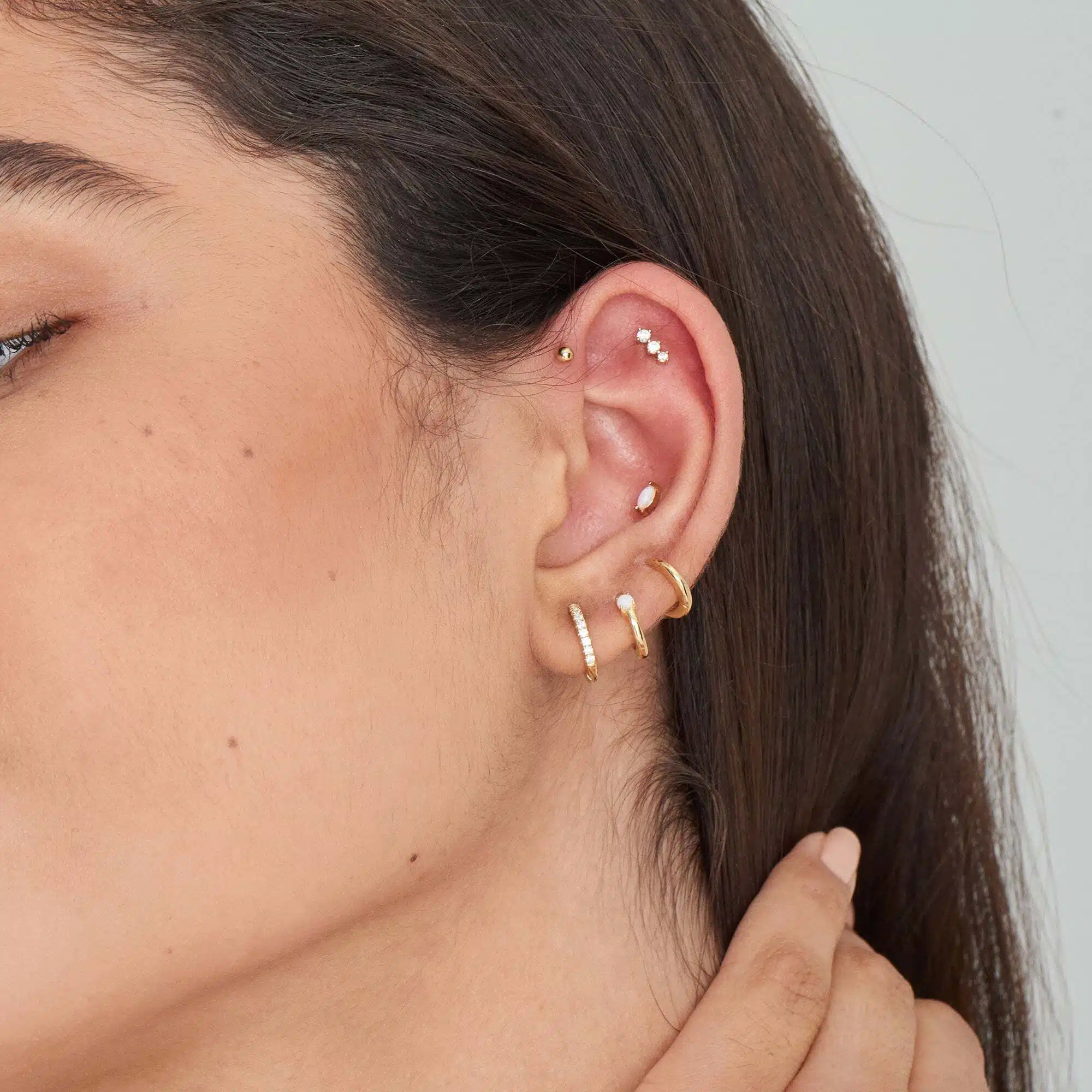Gold Sparkle Crawler Barbell Single Earring - Bilde 4