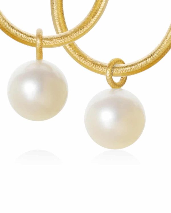 Globe Vedhæng · Stor · 18 kt. gull med ferskvannsperle GLO2-A1407