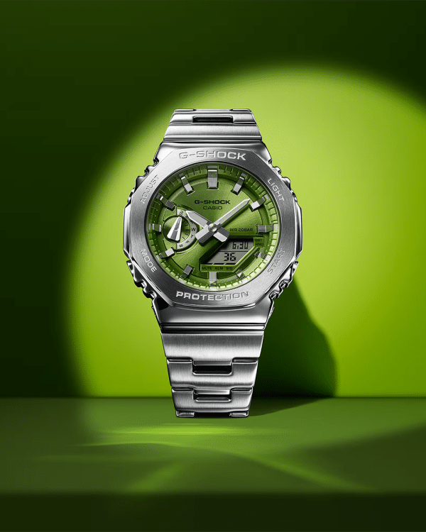 Alternative view of Casio G-Shock - GM-2110D-3AER