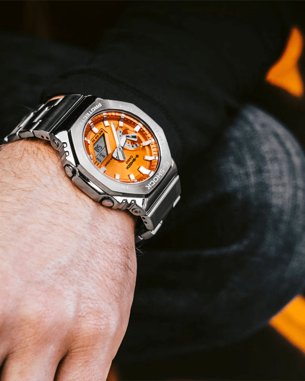 Alternative view of Casio G-Shock - GM-2110D-4AER