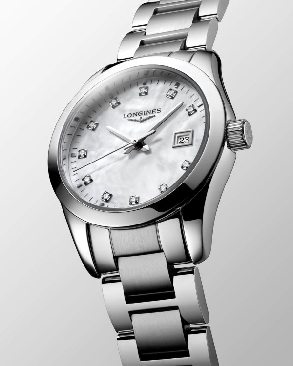 Alternative view of Longines Conquest Classic 29mm - L2.286.4.87.6