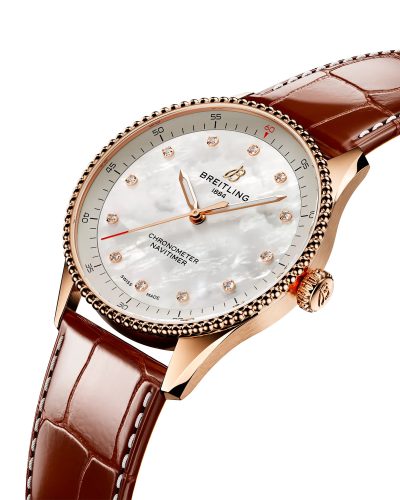 Alternative view of Breitling Navitimer 32 - R77320E61A1P1
